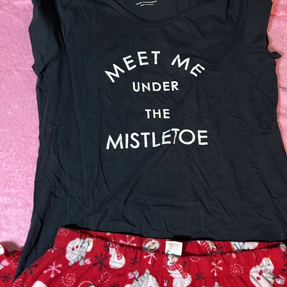Christmas pjs women’s size medium - Picture 3 of 3